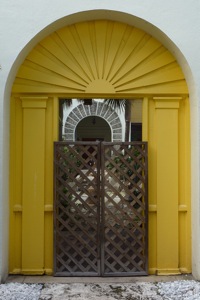 A door to an old house in rural Taiwan