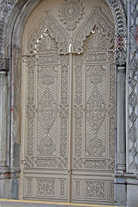 A door in a palace in Istanbul