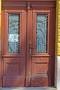 A door in Split