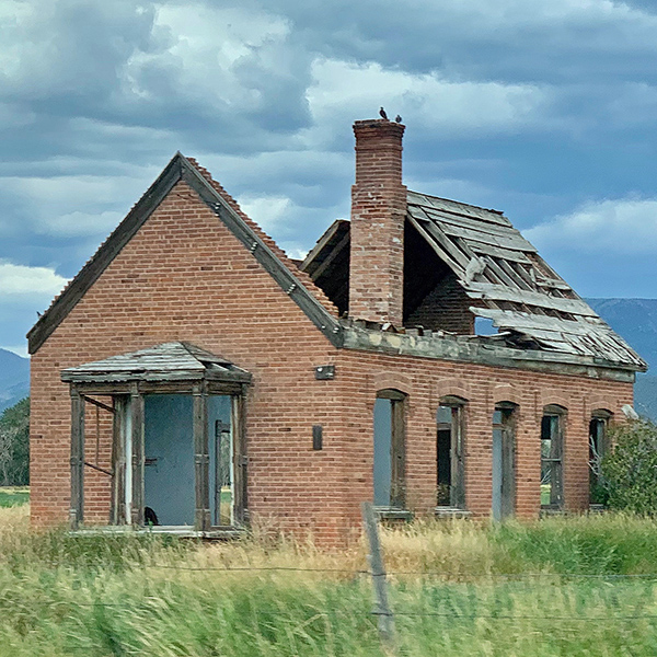 House without roof in Beaver, Utah
