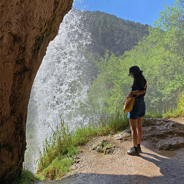 Hsiao-Chi near Rifle Falls