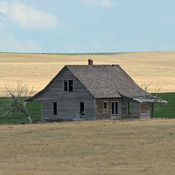 Ruined house in eastern Colorado