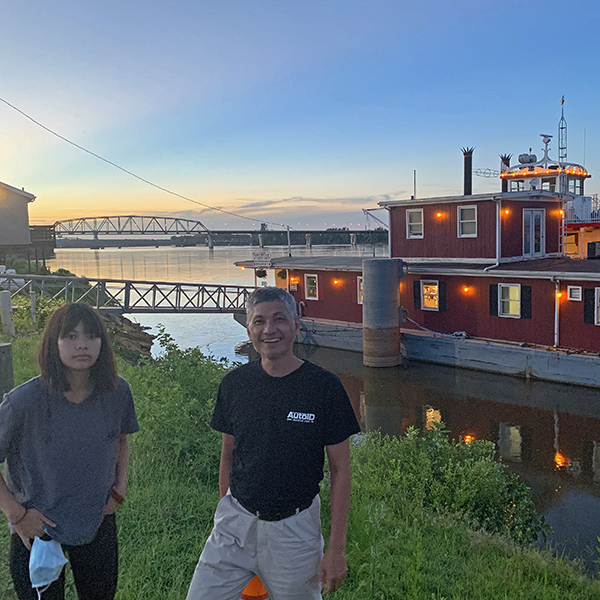 Hsiao-Chi and Greek at Mississippi River