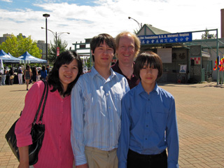 Hadley-Ives family in Chinatown