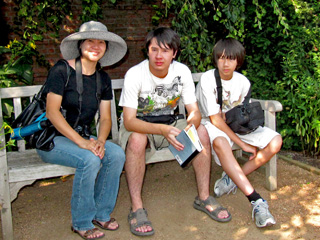 Jeri with Sebastian and Arthur in Chicago Botanical Garden
