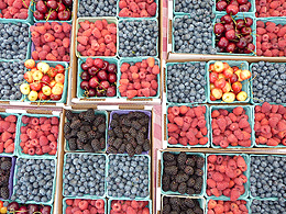 Blueberries, Raspberries, Blackberries, Black cherries, Golden cherries