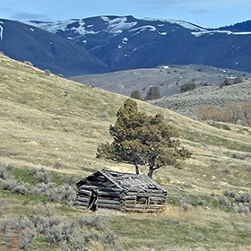 An abandoned cabin in Empty Eastern Oregon