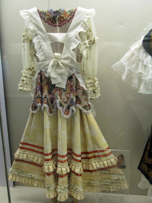 Russian ethnic group clothing 俄國民族服裝