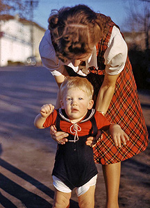 Nel holding John up in May 1943