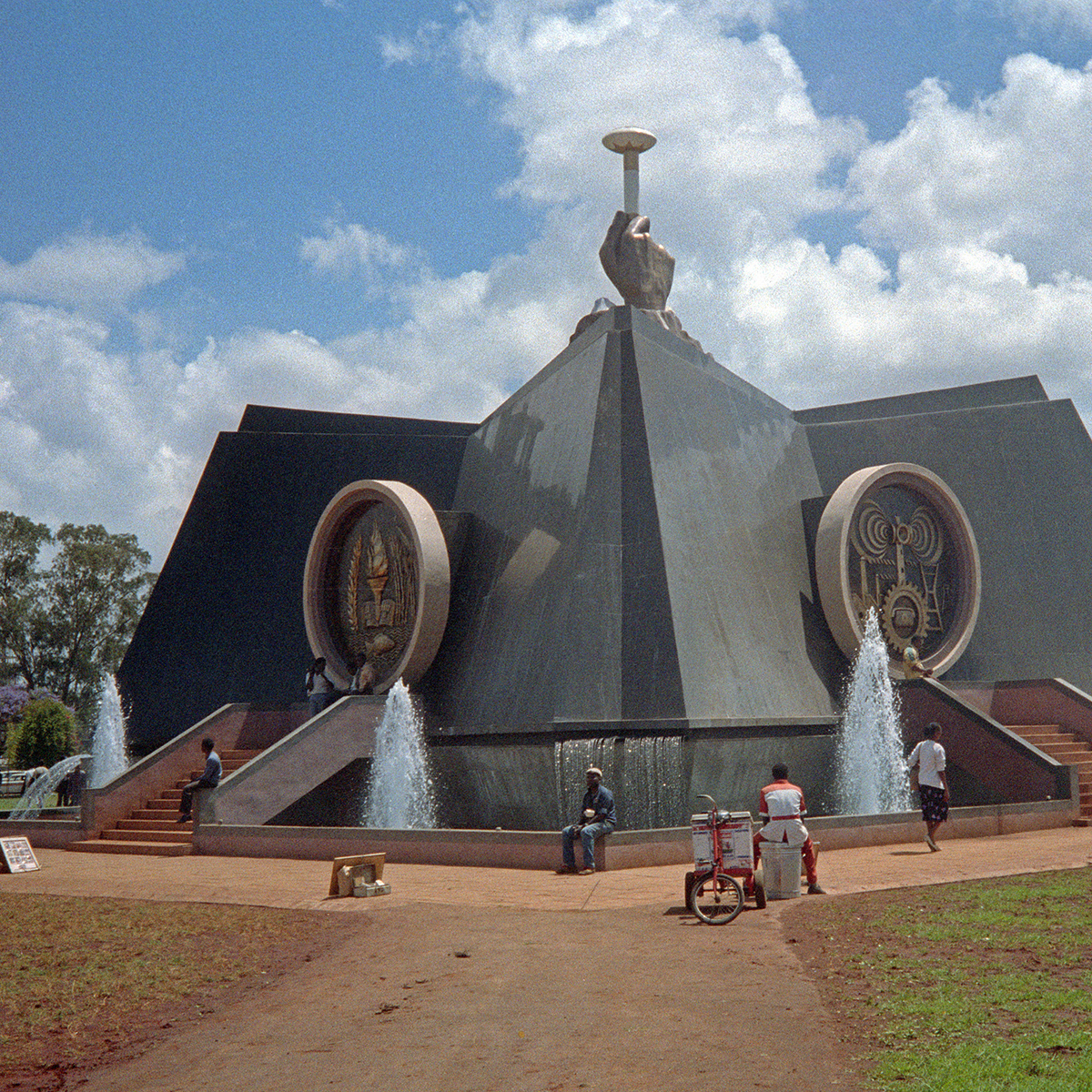 the Nyayo Monument