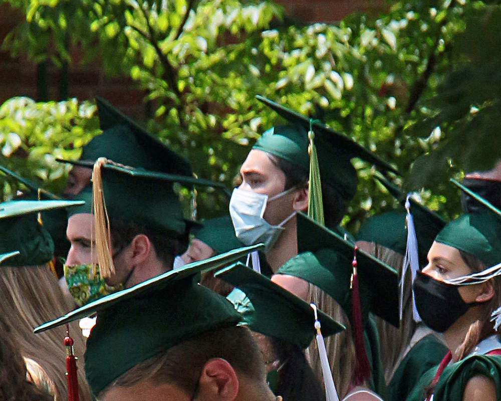 Graduates of the University of Oregon participating in events on graduation day, 2021