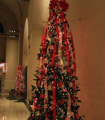 Christmas Tree with red ribbon decorations