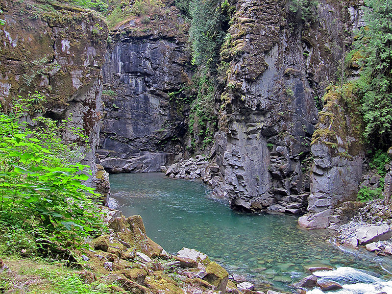 Coquihalla Canyon and the Nicolum River