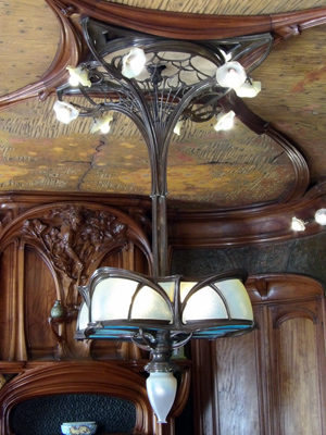 Lamp in the school of Nancy museum, France.