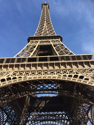 Three platforms of Eiffel Tower in Paris艾菲爾鐵塔的塔墩(Photo by Eric and Chun-Chih Hadley-Ives)