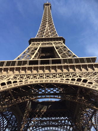 Three platforms of Eiffel Tower in Paris艾菲爾鐵塔的塔墩(Photo by Eric and Chun-Chih Hadley-Ives)