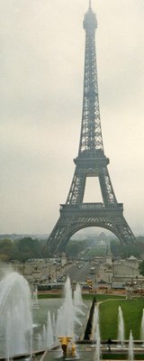 Eiffel Tower behind the Statue of Liberty